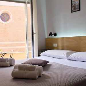Camera con letto king size